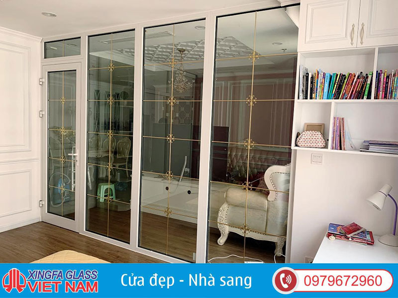 Cửa Đi Mở Quay Một Cánh Nhôm Xingfa Kính Hộp Sử Dụng Nan Đồng